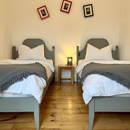 Villa House With Parking, Short Stroll To Quay, Shops And Restaurants à Poole Extérieur photo
