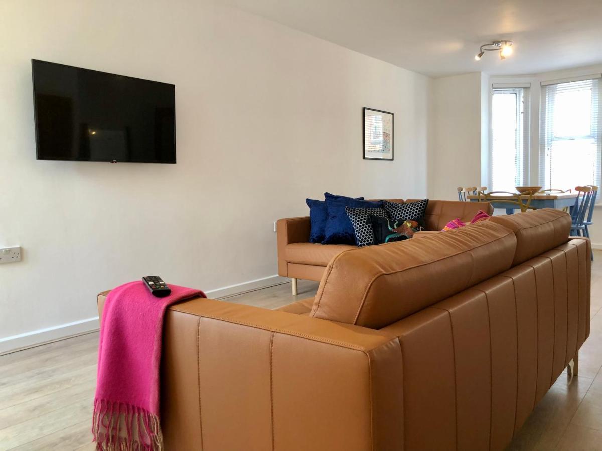 Villa House With Parking, Short Stroll To Quay, Shops And Restaurants à Poole Extérieur photo