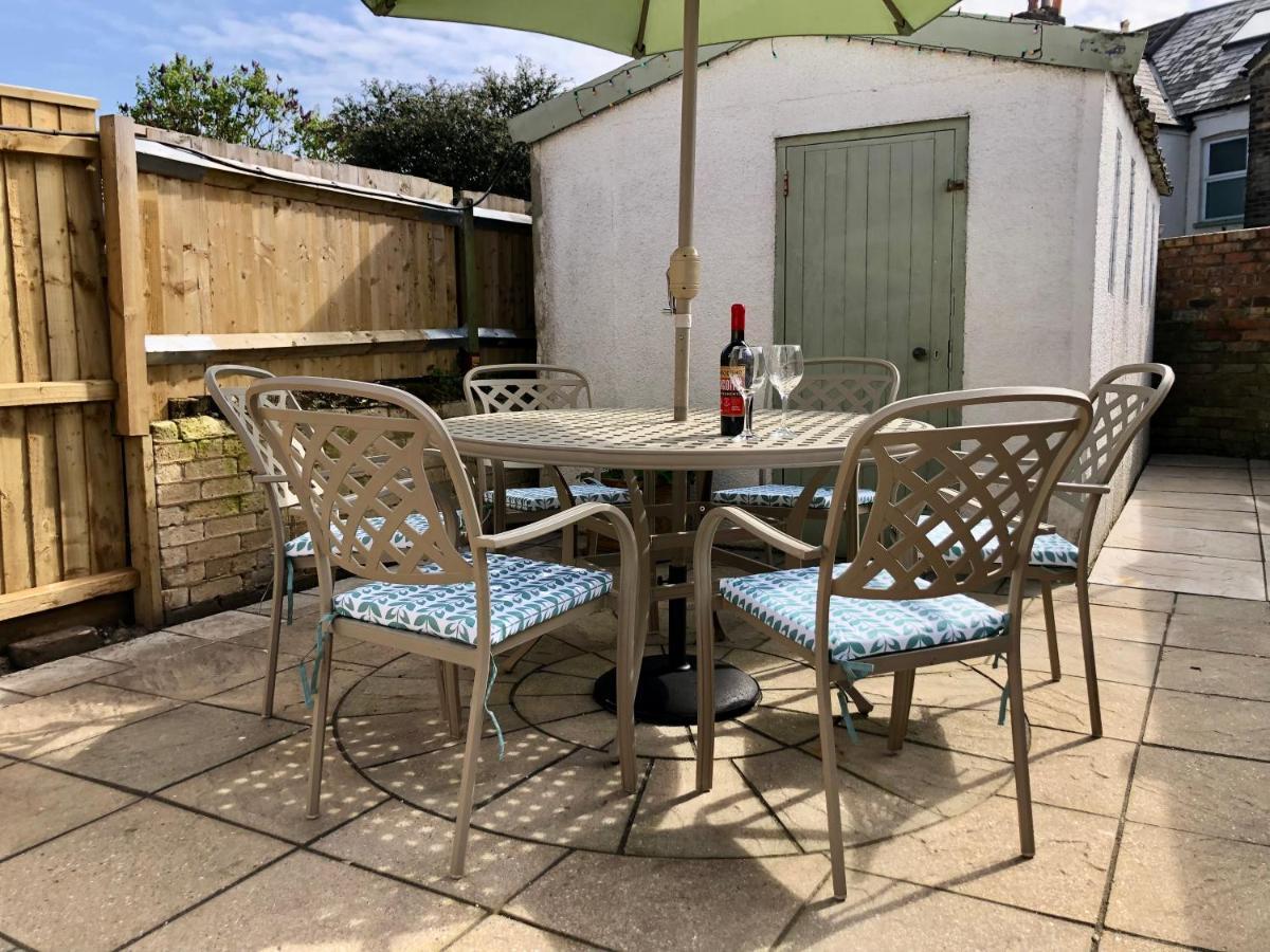 Villa House With Parking, Short Stroll To Quay, Shops And Restaurants à Poole Extérieur photo