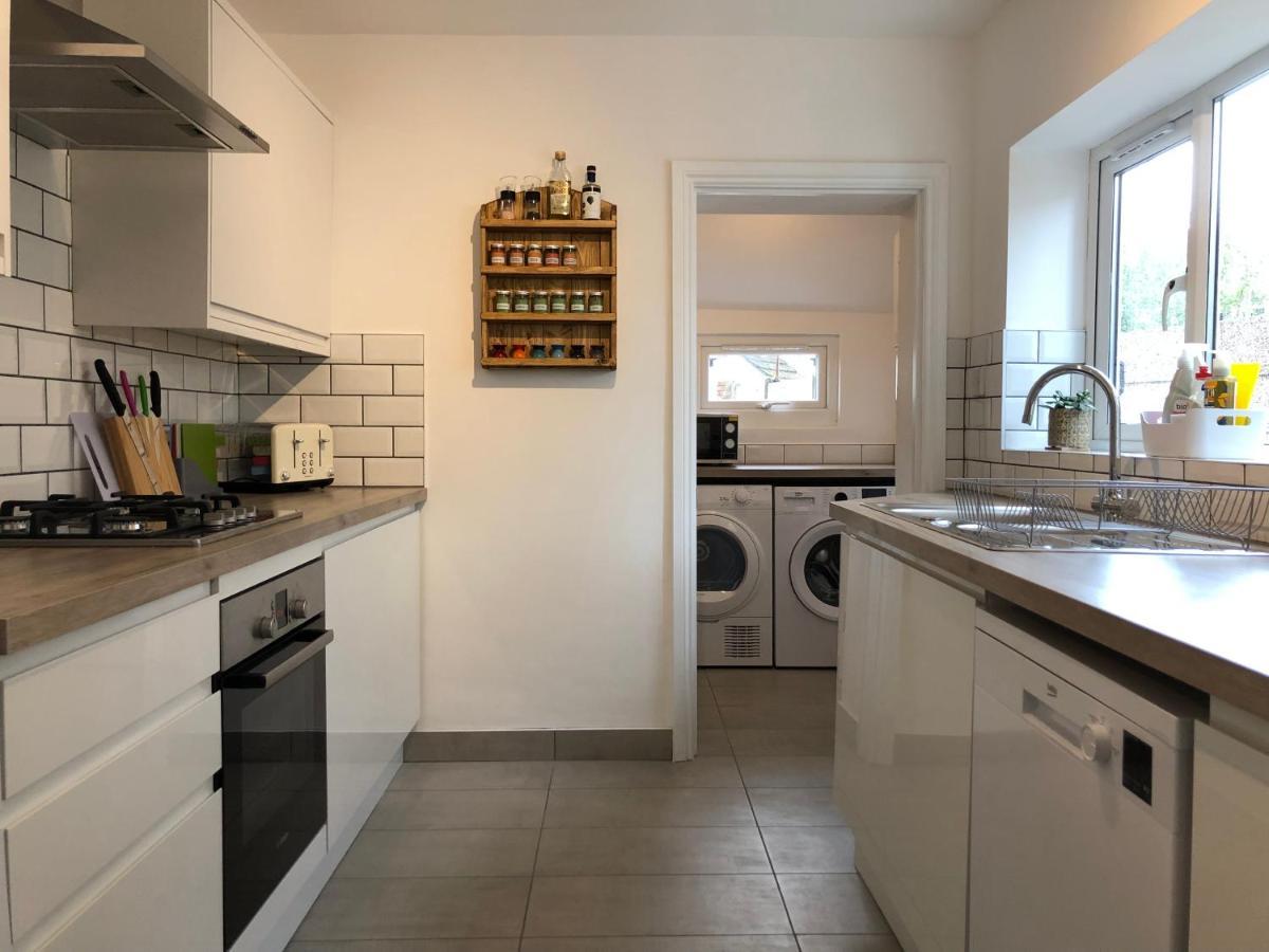 Villa House With Parking, Short Stroll To Quay, Shops And Restaurants à Poole Extérieur photo